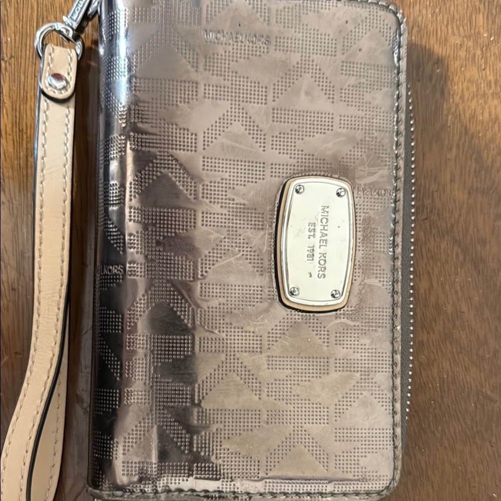 Michael Kors Silver Patterned Wristlet